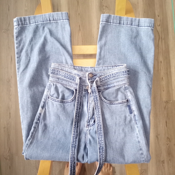Silver Jeans Classic Blue Denim Belted Crop - Picture 4 of 6
